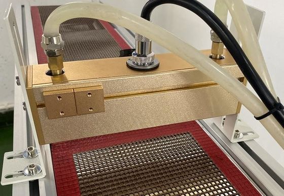 365 نانومتر UV Curing سیستم های نقاله خنک کننده آب برای رزین / جوهر / لاک الکل